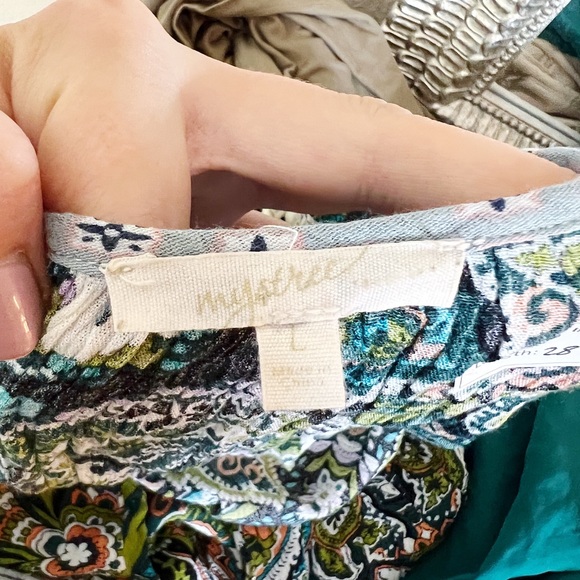 Mystree Boho Pattern Tie Front Ombré Lace Blouse - Picture 6 of 7